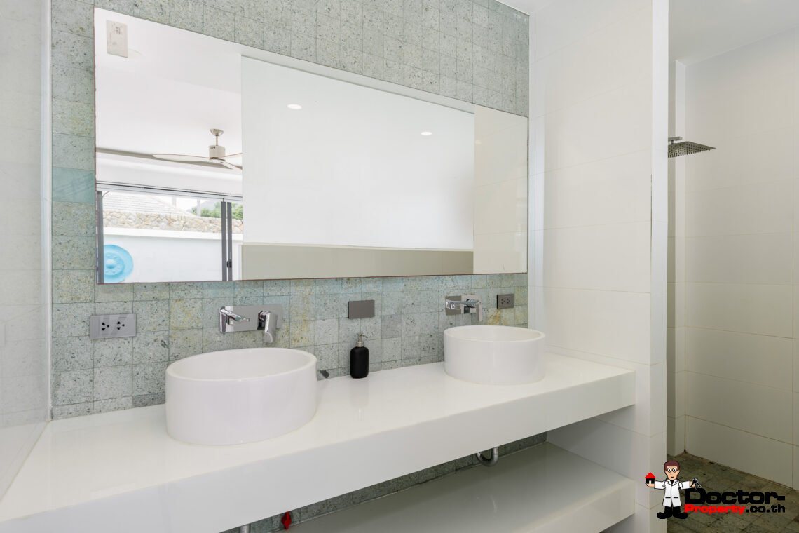 Modern 3 Bedroom Private Pool Villa in Mae Nam, Koh Samui – For Sale