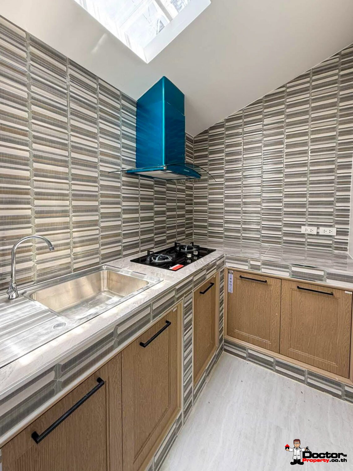 New 3 Bedroom House with Pool in Bo Phut, For Sale