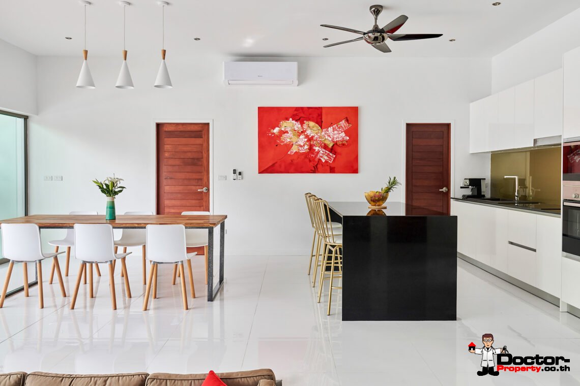 Modern 4 Bedroom with Spacious Garden in Bang Kao, Koh Samui – For Sale