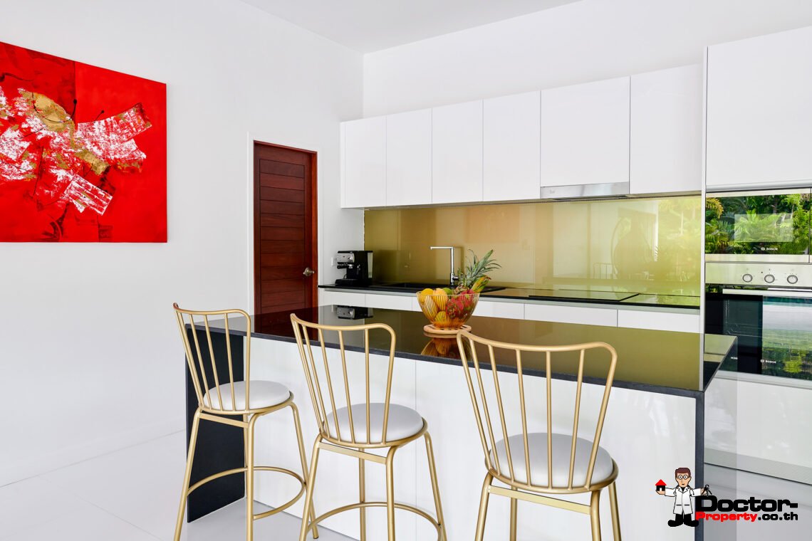 Modern 4 Bedroom with Spacious Garden in Bang Kao, Koh Samui – For Sale