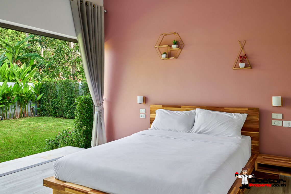 Modern 4 Bedroom with Spacious Garden in Bang Kao, Koh Samui – For Sale