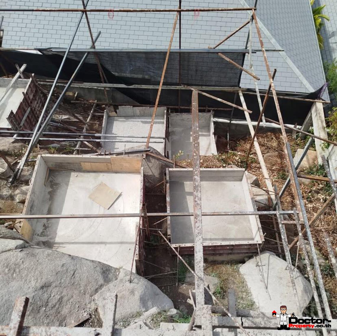 Luxury 4 Bedroom Pool Villa with Partial Sea View in Bo Phut, Koh Samui – For Sale