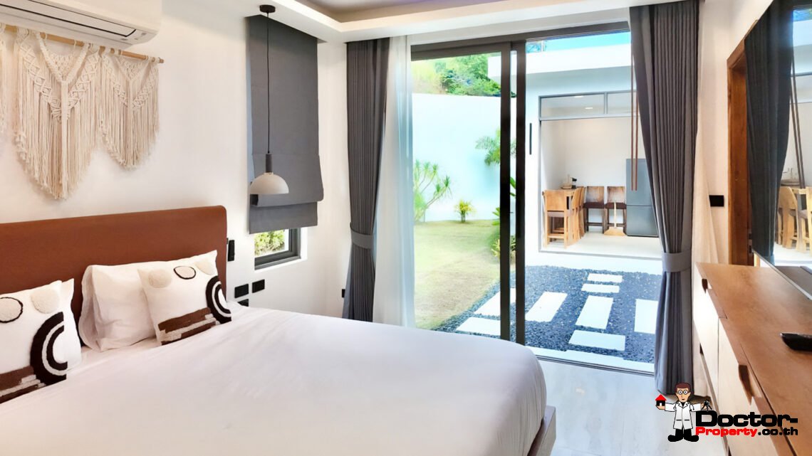 Modern 5 Bedroom Pool Villa in Lamai, Koh Samui – For Sale