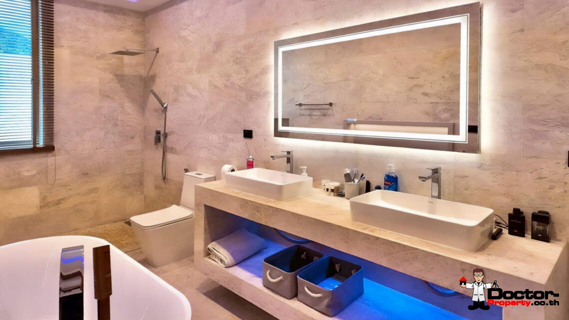 Modern 5 Bedroom Pool Villa in Lamai, Koh Samui – For Sale