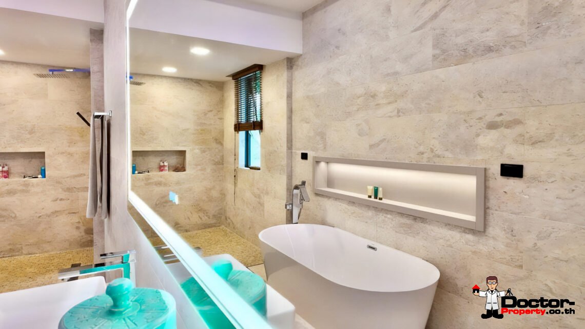 Modern 5 Bedroom Pool Villa in Lamai, Koh Samui – For Sale