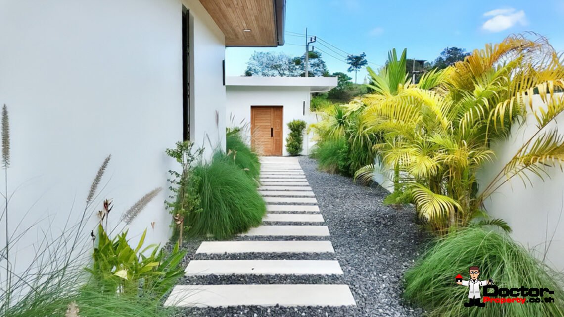 Modern 5 Bedroom Pool Villa in Lamai, Koh Samui – For Sale