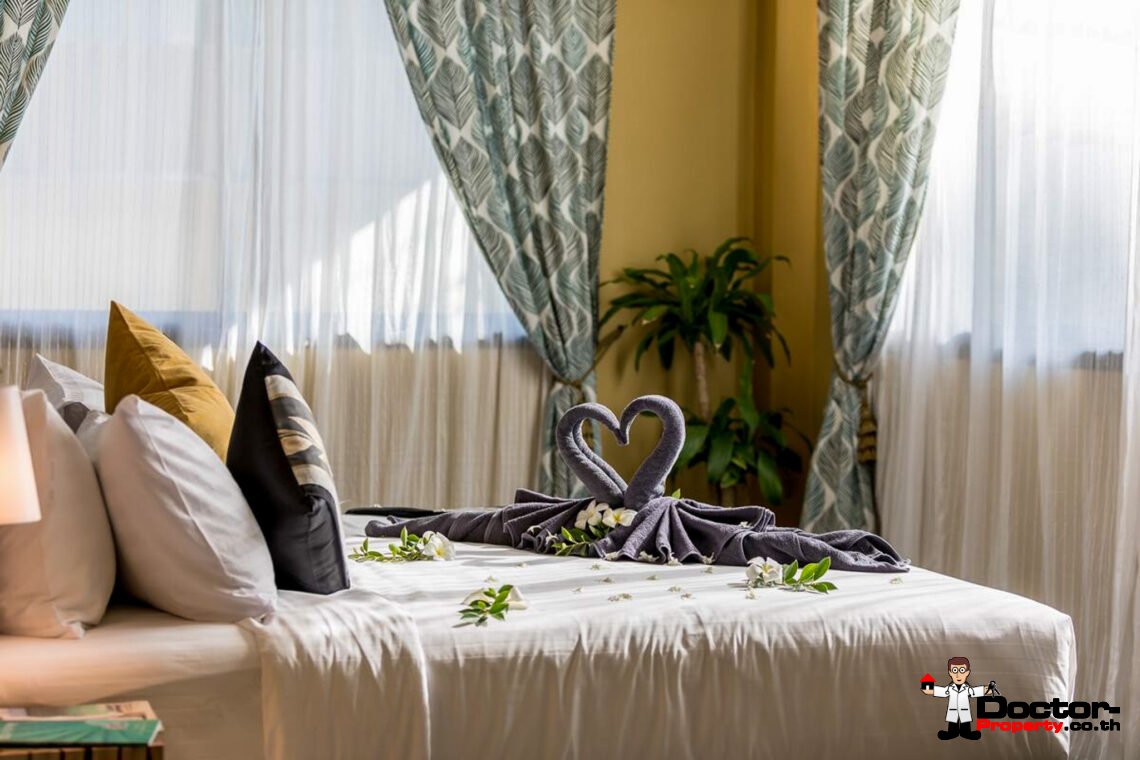 Tropical 3 Bedroom Pool Villa in Laem Sor, Koh Samui – For Sale