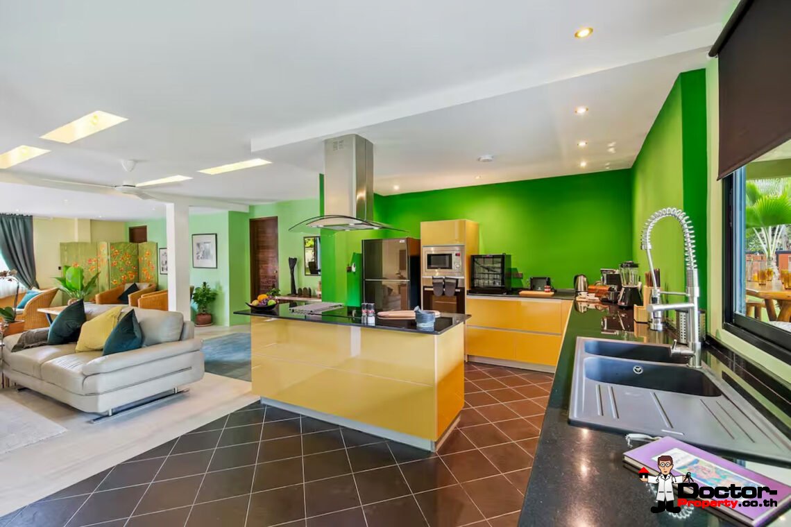 Spacious 4 Bedroom Pool Villa in Laem Sor, Koh Samui – For Sale