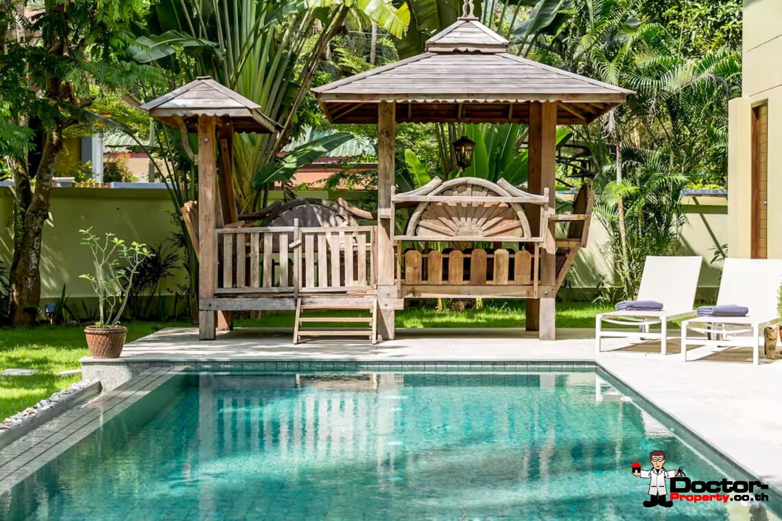 Spacious 4 Bedroom Pool Villa in Laem Sor, Koh Samui – For Sale