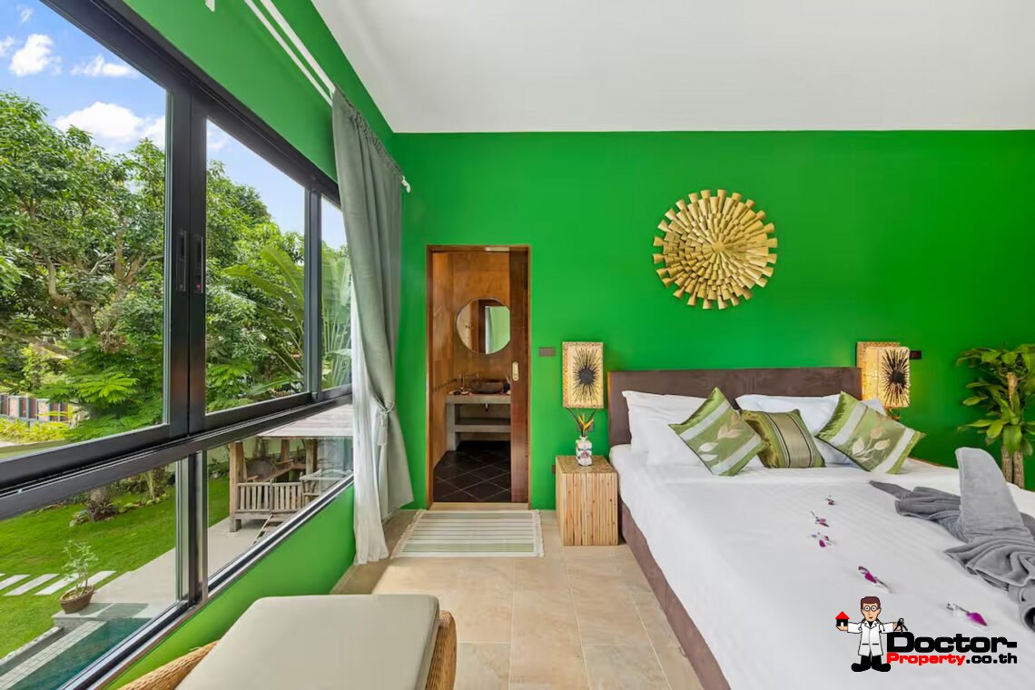 Spacious 4 Bedroom Pool Villa in Laem Sor, Koh Samui – For Sale