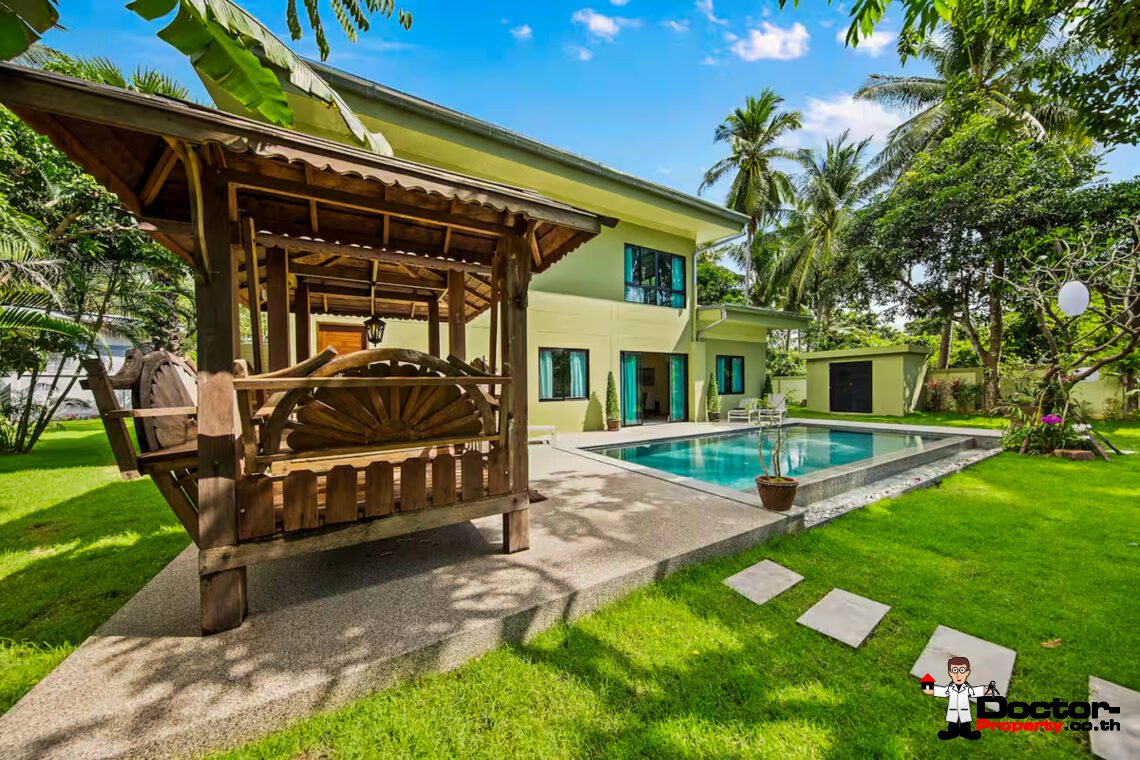 Spacious 4 Bedroom Pool Villa in Laem Sor, Koh Samui – For Sale