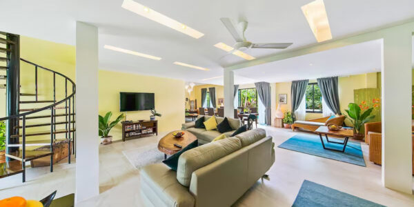 Spacious 4 Bedroom Pool Villa in Laem Sor, Koh Samui – For Sale