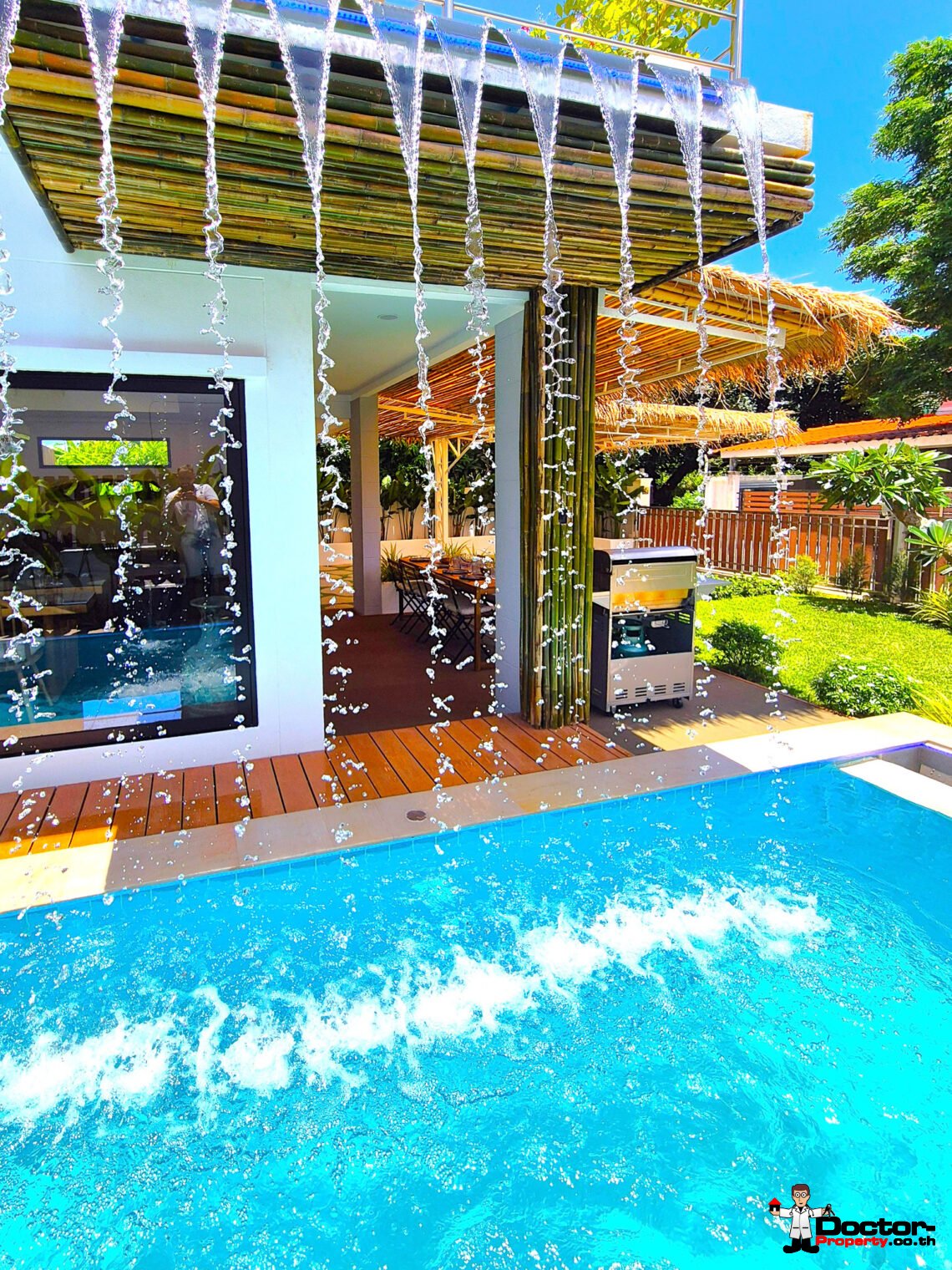 5 Bedroom House with Pool in Bang Rak, Koh Samui – For Sale