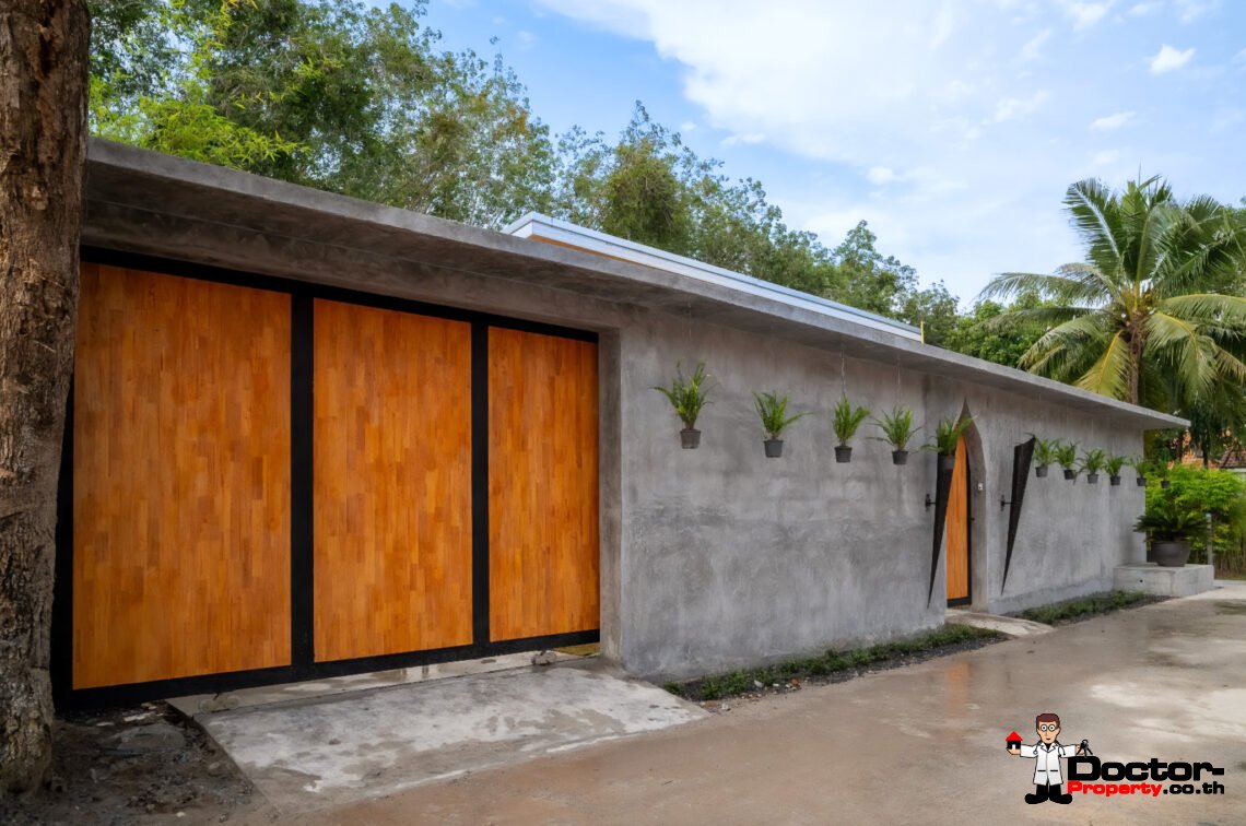 3 Bedroom Pool Villa in Bang Kao, Koh Samui – For Sale