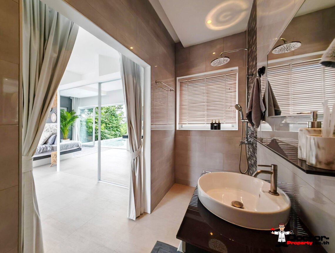2 Bedroom Pool Villa with Partial Sea View in Chaweng, Koh Samui – For Sale