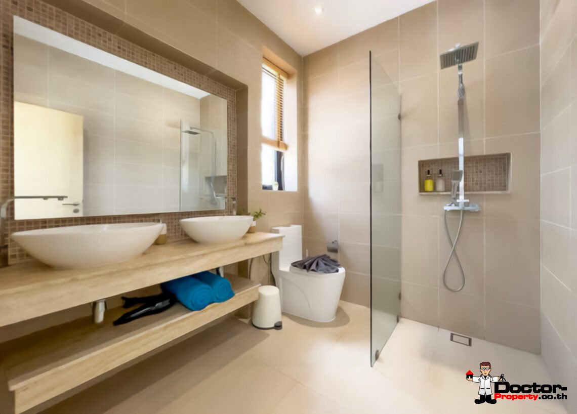 4 Bedroom Pool Villa with Partial Sea View in Chaweng, Koh Samui – For Sale