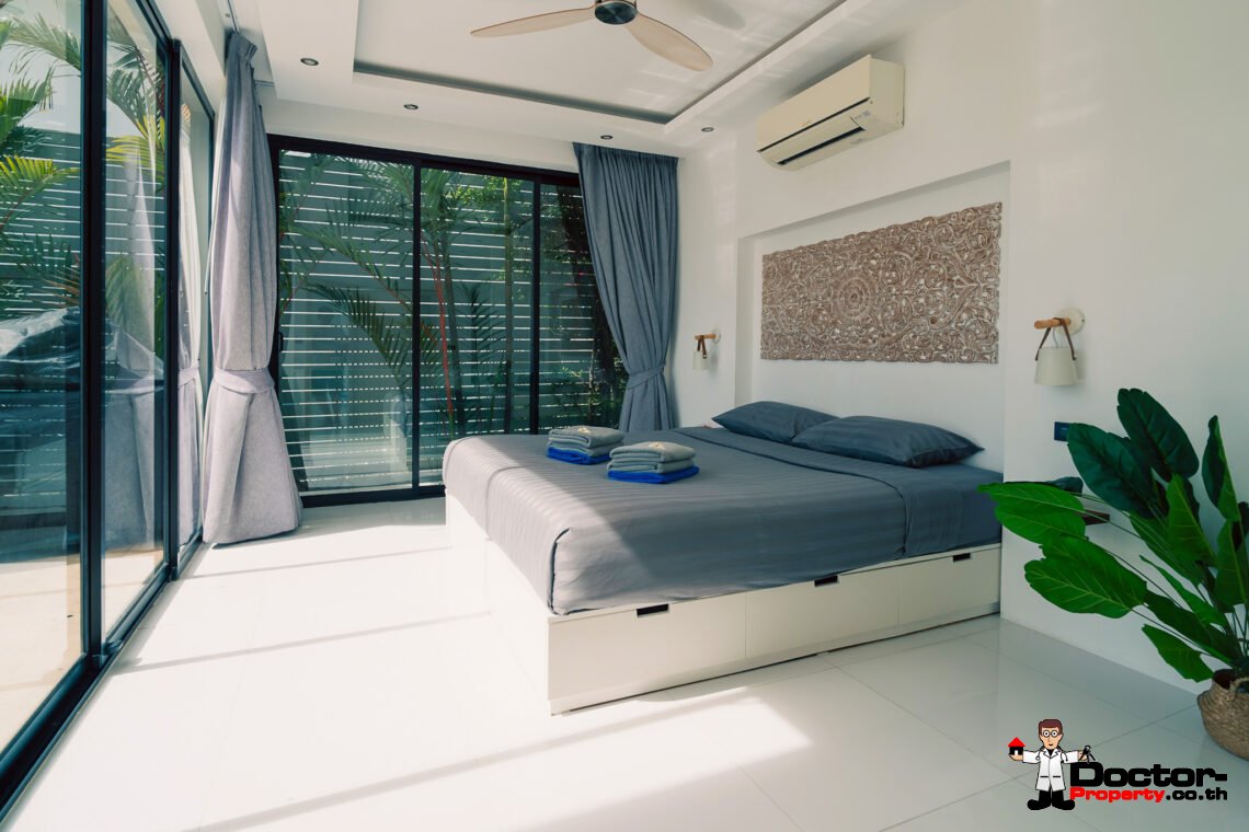 4 Bedroom Pool Villa with Partial Sea View in Chaweng, Koh Samui – For Sale