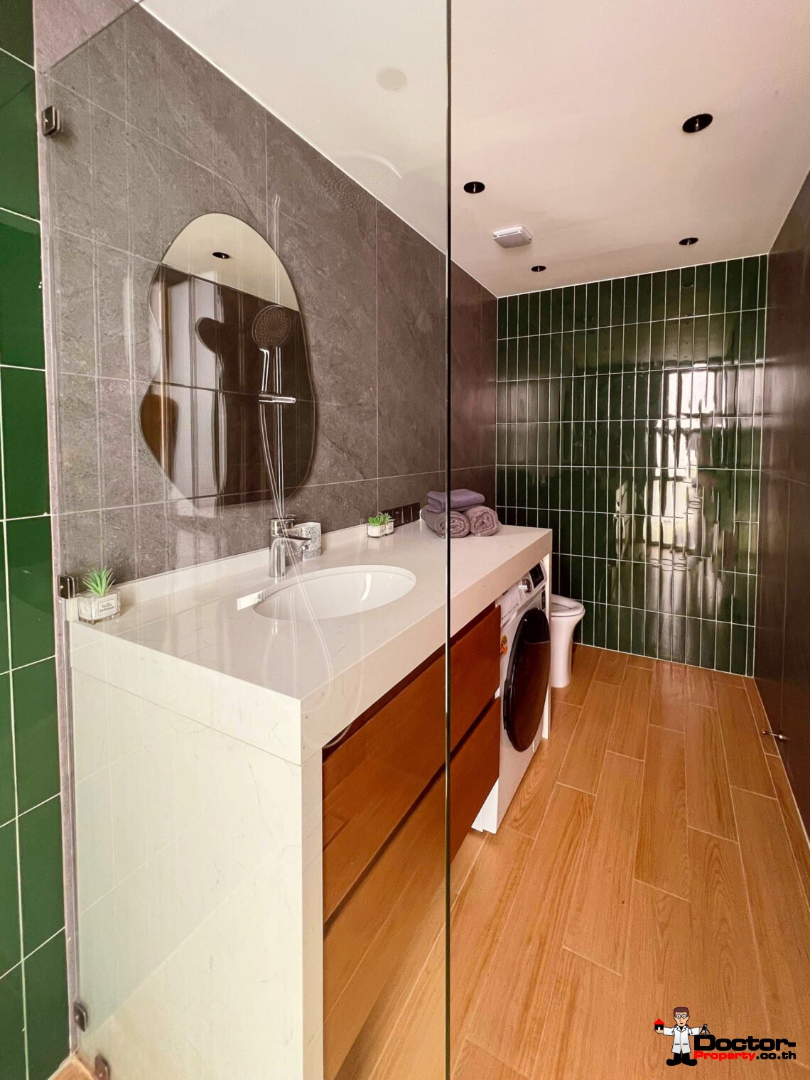 4 Bedroom Pool Villa with Partial Sea View in Plai Laem, Koh Samui – For Sale