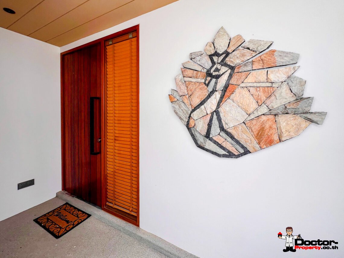 4 Bedroom Pool Villa with Partial Sea View in Plai Laem, Koh Samui – For Sale