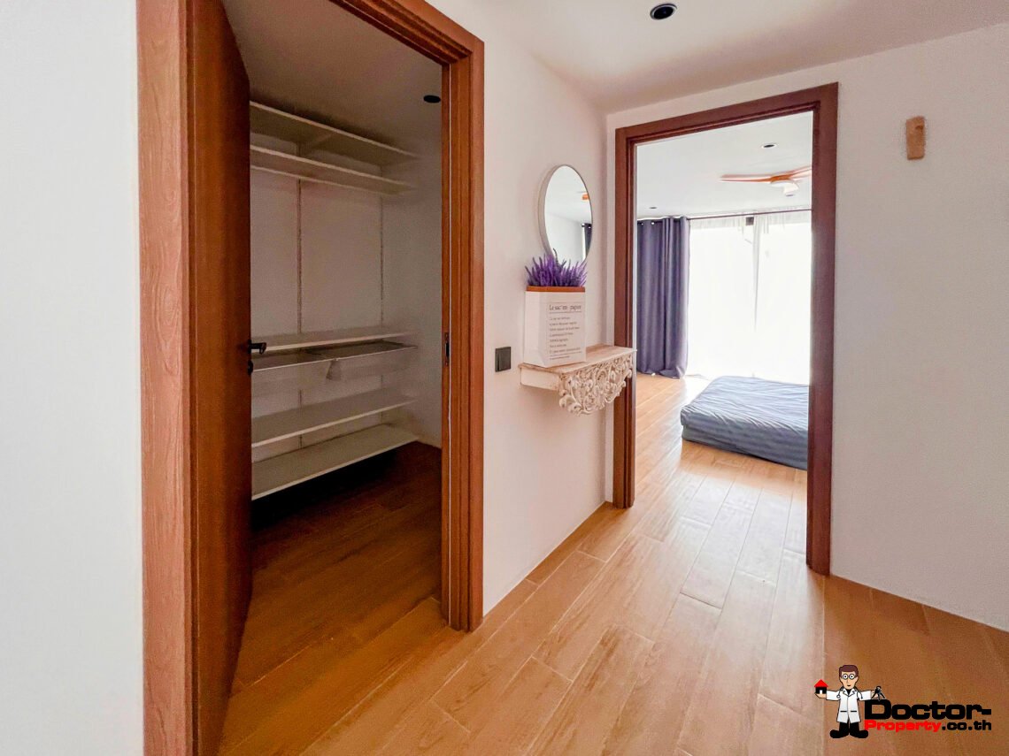 4 Bedroom Pool Villa with Partial Sea View in Plai Laem, Koh Samui – For Sale