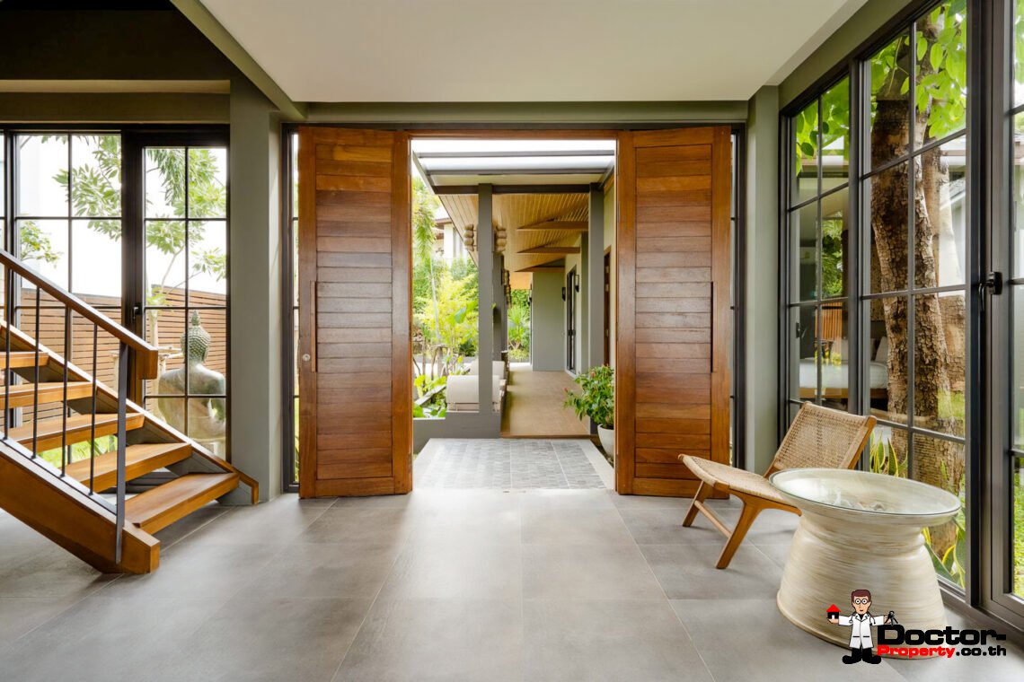 Luxury 5 Bedroom Beachfront Villa in Bang Makham, Koh Samui – For Sale