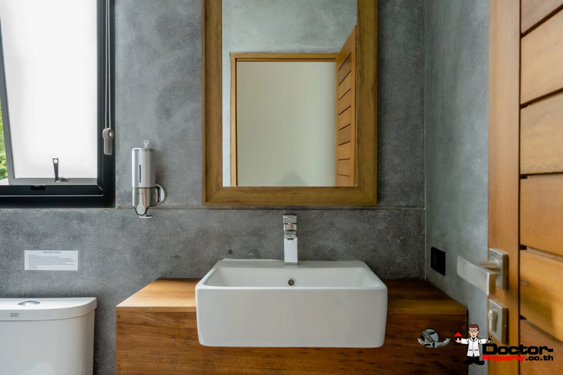 Luxury 5 Bedroom Beachfront Villa in Bang Makham, Koh Samui – For Sale