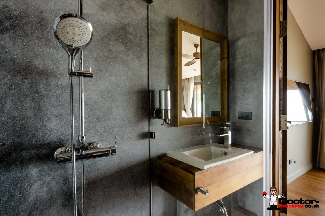 Luxury 5 Bedroom Beachfront Villa in Bang Makham, Koh Samui – For Sale