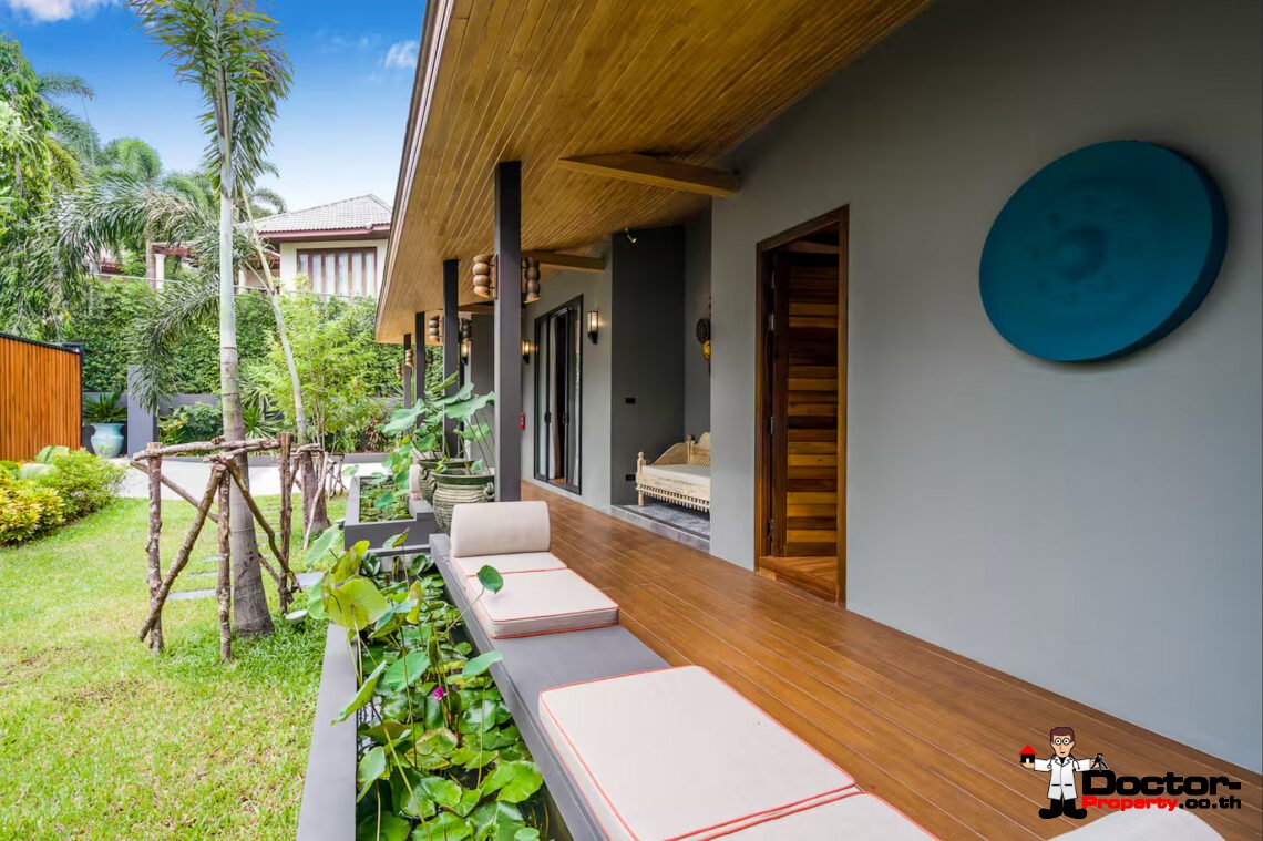 Luxury 5 Bedroom Beachfront Villa in Bang Makham, Koh Samui – For Sale