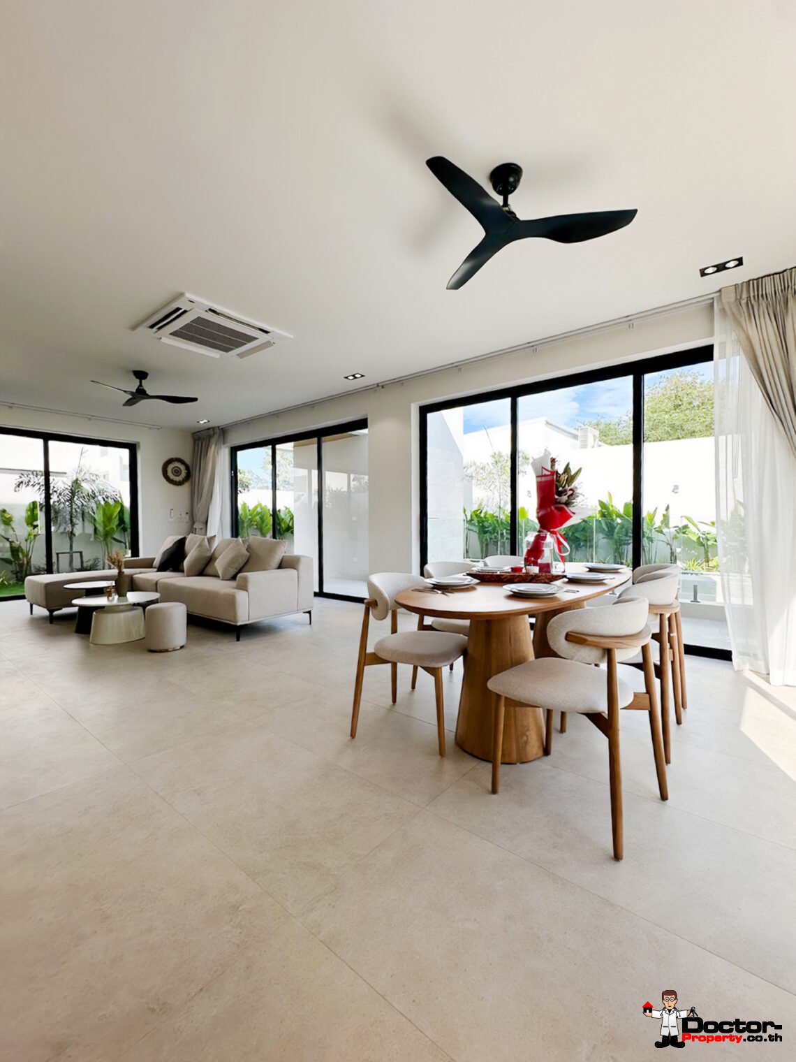 3 Bedroom Pool Villa in Bo Phut, Koh Samui – For Sale