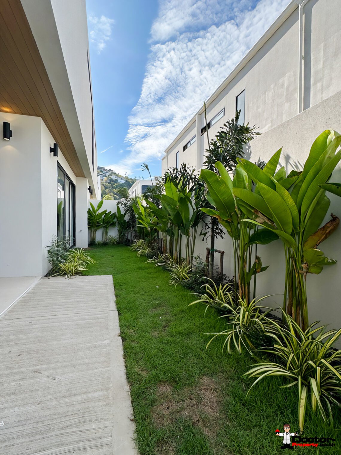 3 Bedroom Pool Villa in Bo Phut, Koh Samui – For Sale