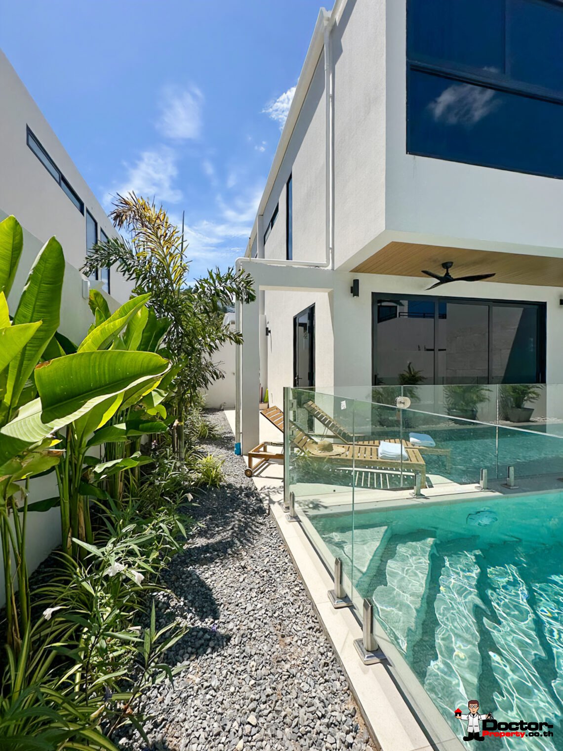 3 Bedroom Pool Villa in Bo Phut, Koh Samui – For Sale