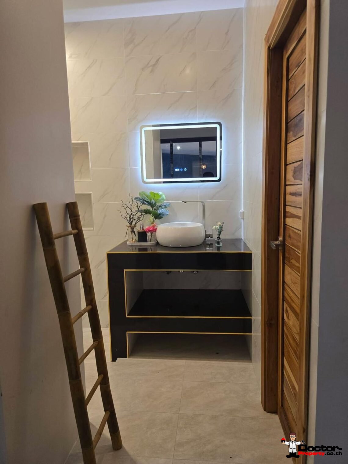 Tropical 3 Bedroom Pool Villa in Na Mueang, Koh Samui – For Sale