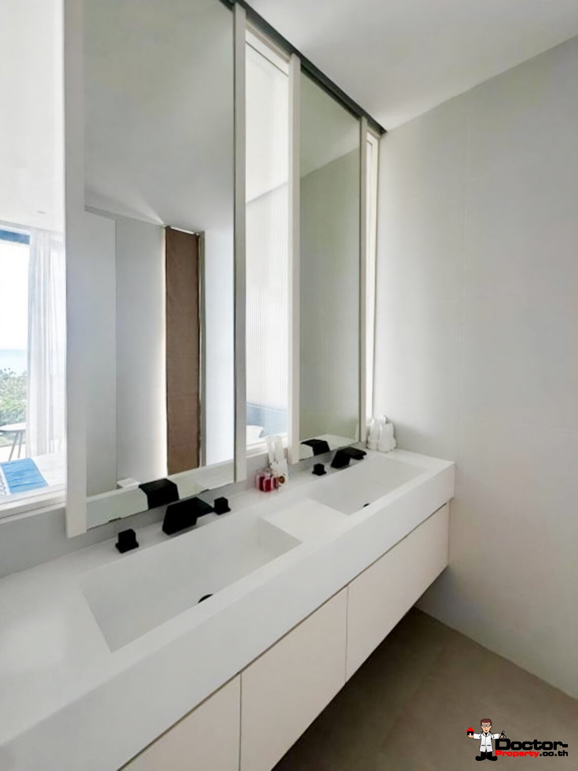 New 4 Bedroom Pool Villa with Sea View in Bang Por, Koh Samui – For Sale