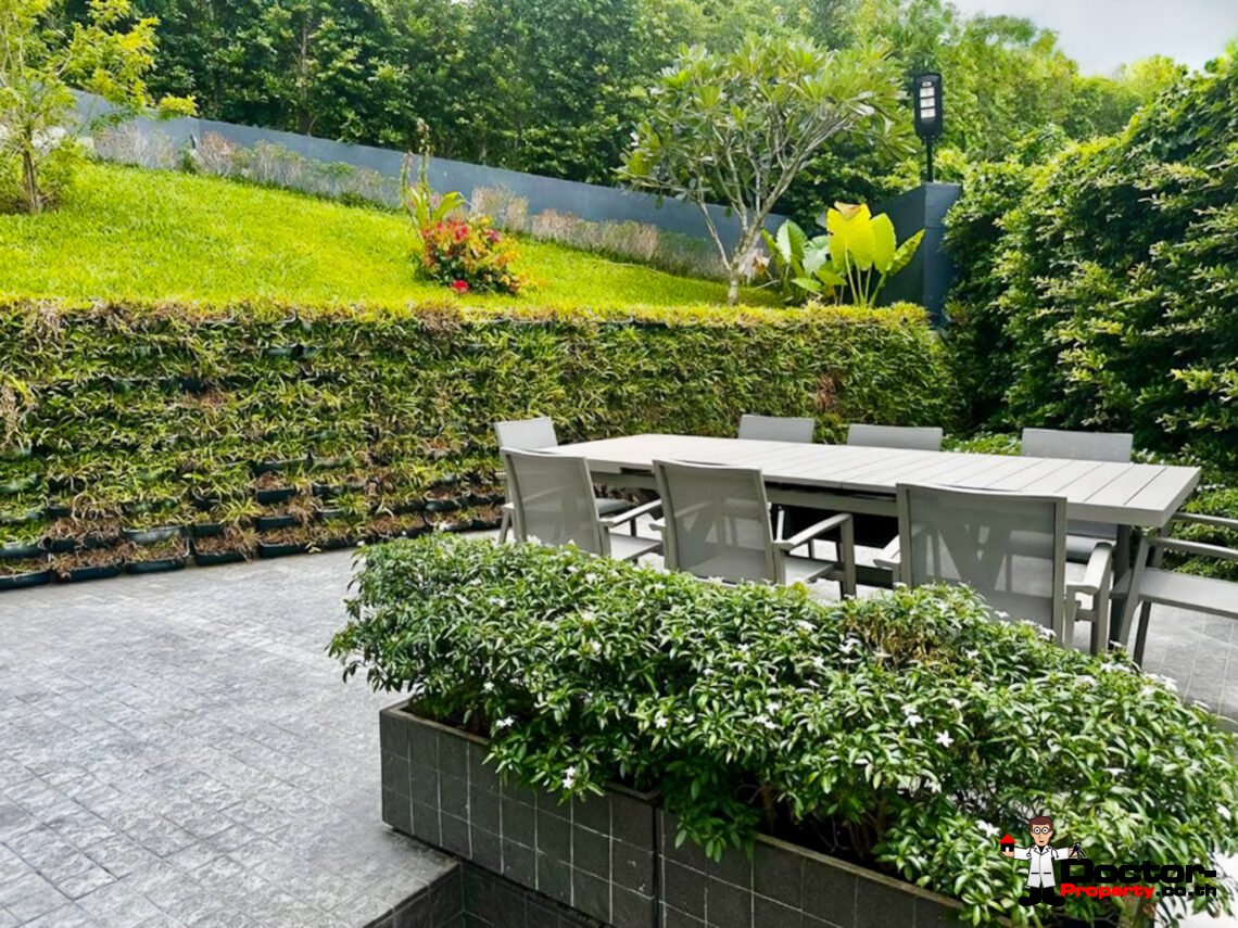 New 4 Bedroom Pool Villa with Sea View in Bang Por, Koh Samui – For Sale