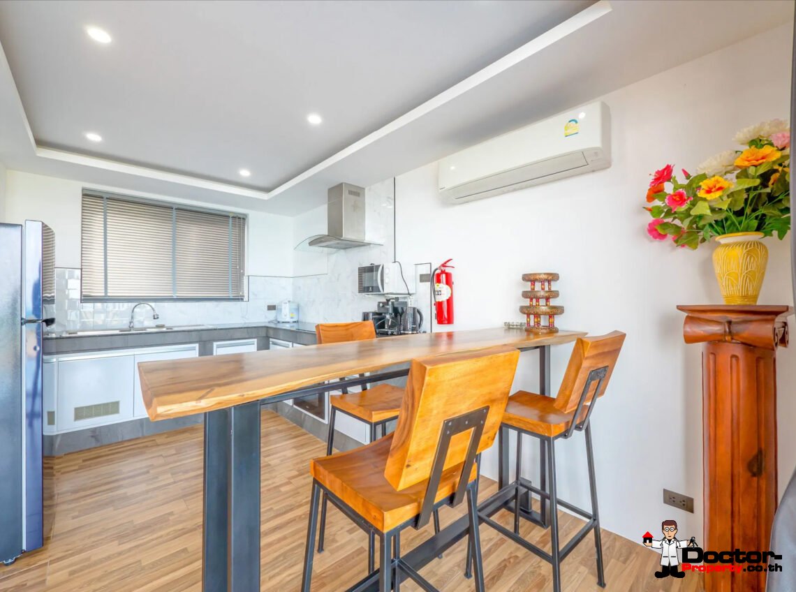 Two Pool Villa 5 Bedroom with Sea View in Hua Thanon, Koh Samui – For Sale