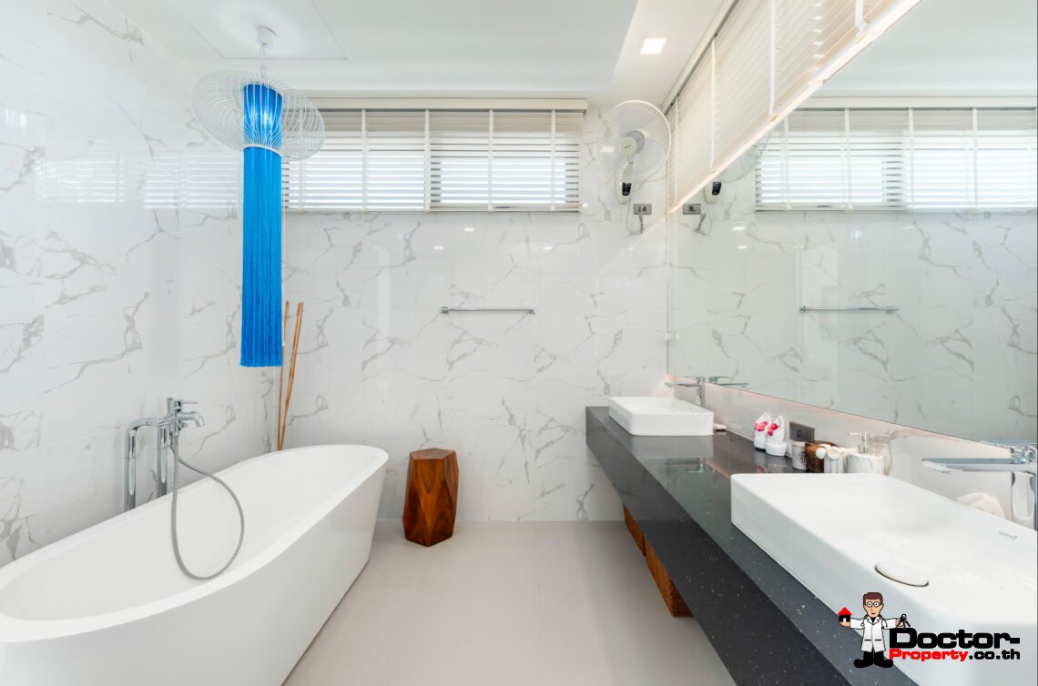 3 Bedroom Beachfront Villa in Bang Kao, Koh Samui – For Sale