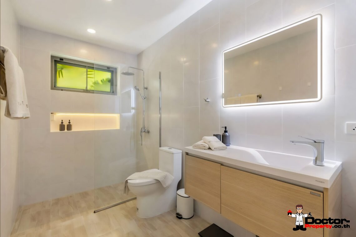 Tropical 3 Bedroom Pool Villa in Lamai, Koh Samui – For Sale