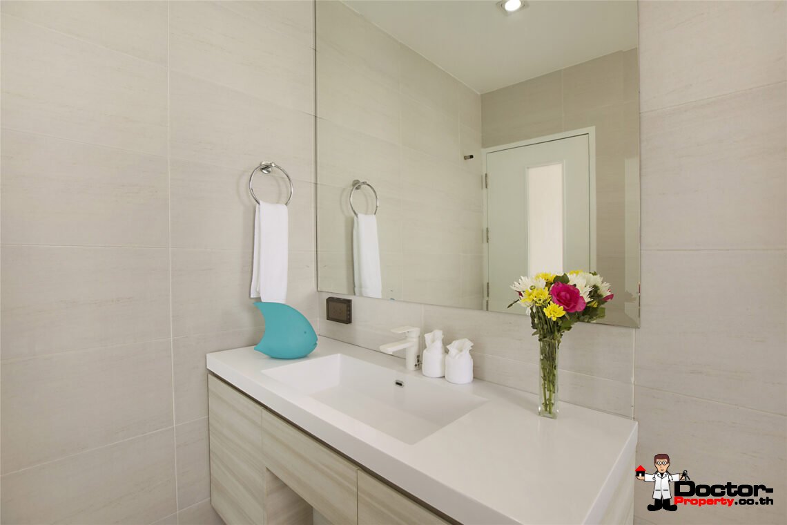 Modern 3 Bedroom Pool Villa with Sea View in Chaweng Noi, Koh Samui – For Sale