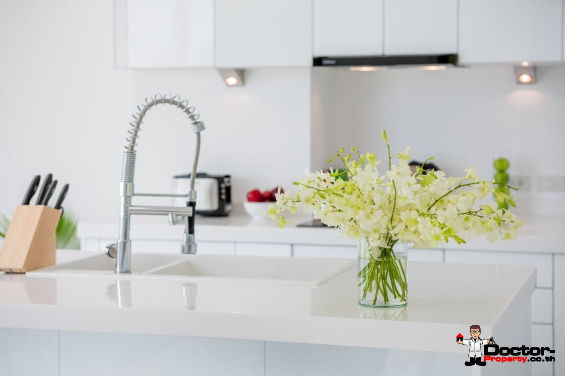 3 Bedroom Pool Villa with Sea View in Chaweng Noi, Koh Samui – For Sale