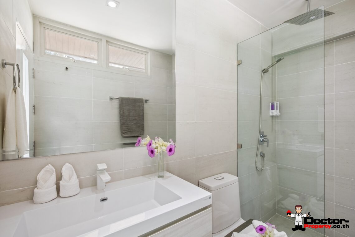 3 Bedroom Pool Villa with Sea View in Chaweng Noi, Koh Samui – For Sale