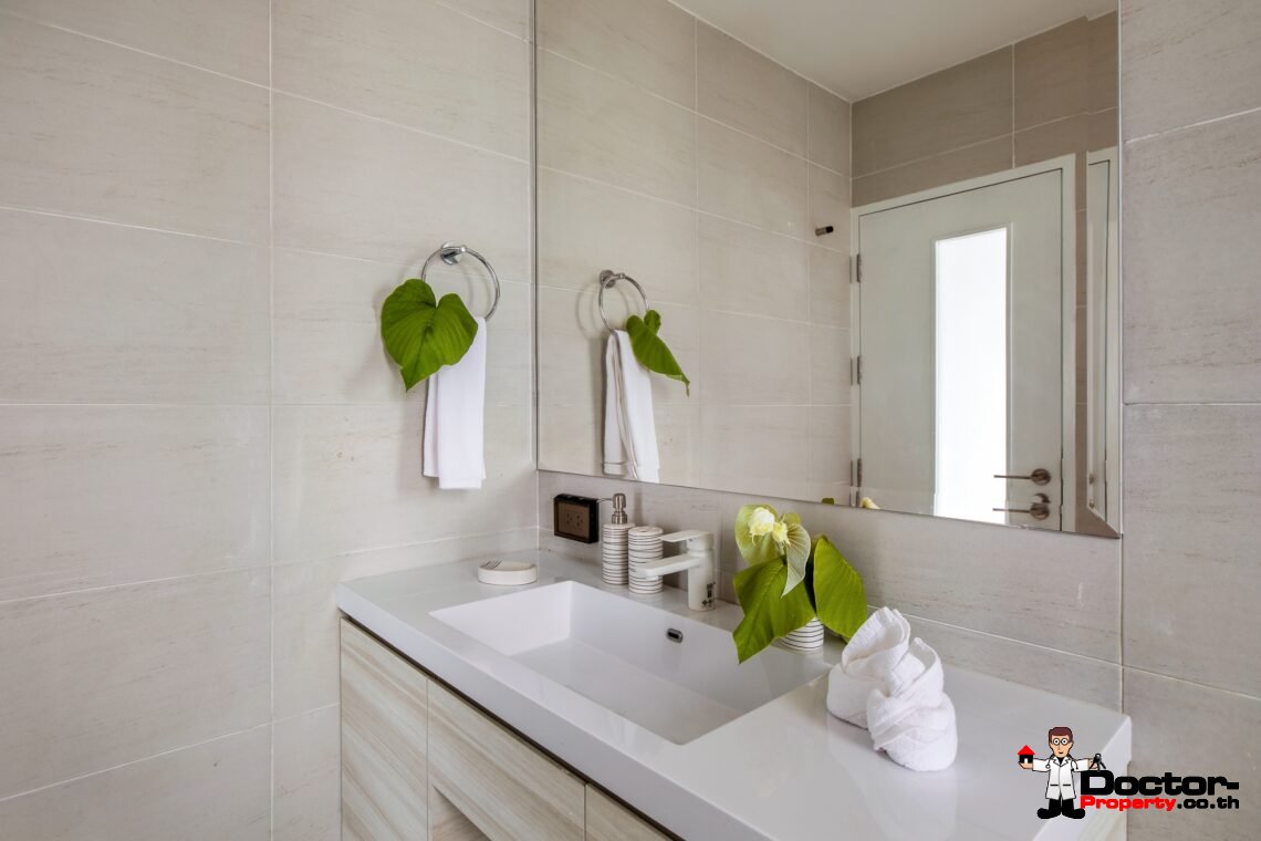 3 Bedroom Pool Villa with Sea View in Chaweng Noi, Koh Samui – For Sale