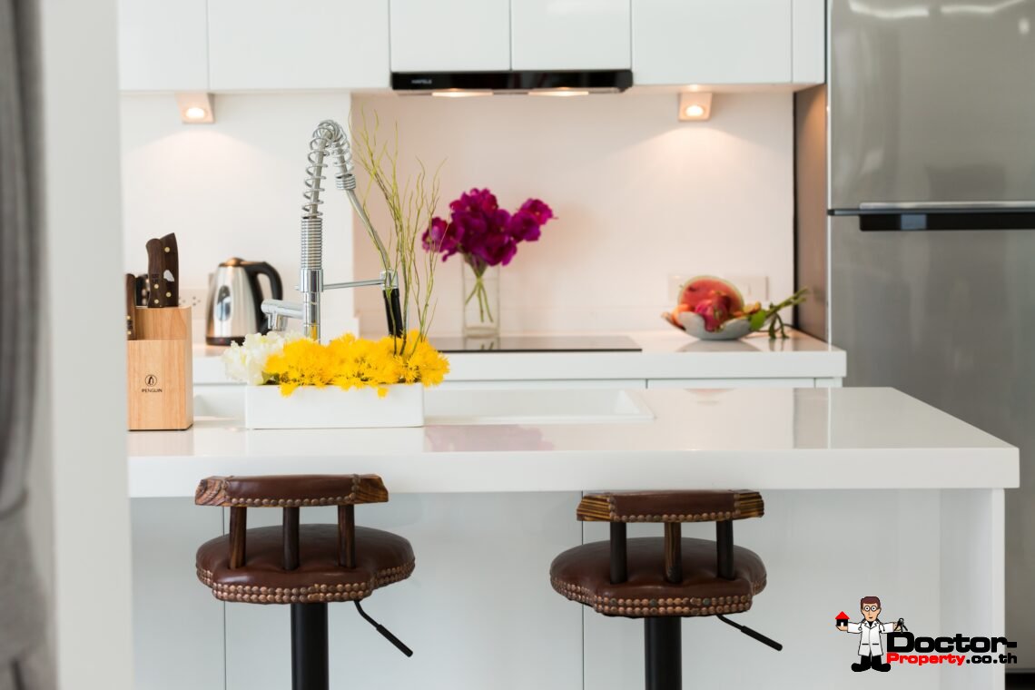 Modern 3 Bedroom Pool Villa with Sea View in Chaweng Noi, Koh Samui – For Sale