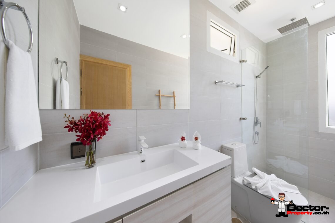 Modern 3 Bedroom Pool Villa with Sea View in Chaweng Noi, Koh Samui – For Sale