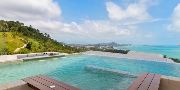 Modern 4 Bedroom Pool Villa with Sea View in Chaweng Noi, Koh Samui – For Sale