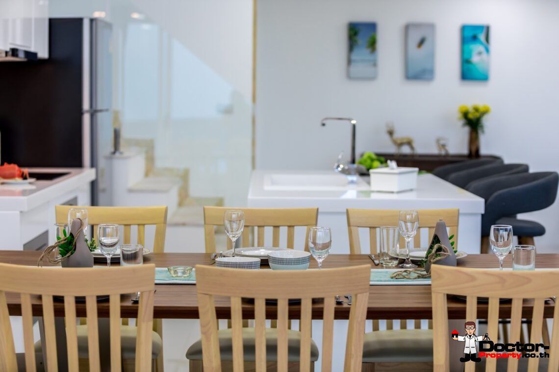 Modern 4 Bedroom Pool Villa with Sea View in Chaweng Noi, Koh Samui – For Sale