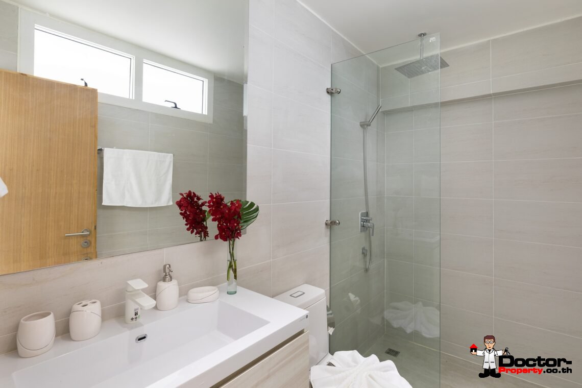 Modern 4 Bedroom Pool Villa with Sea View in Chaweng Noi, Koh Samui – For Sale