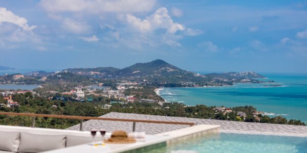 Modern 4 Bedroom Pool Villa with Sea View in Chaweng Noi, Koh Samui – For Sale