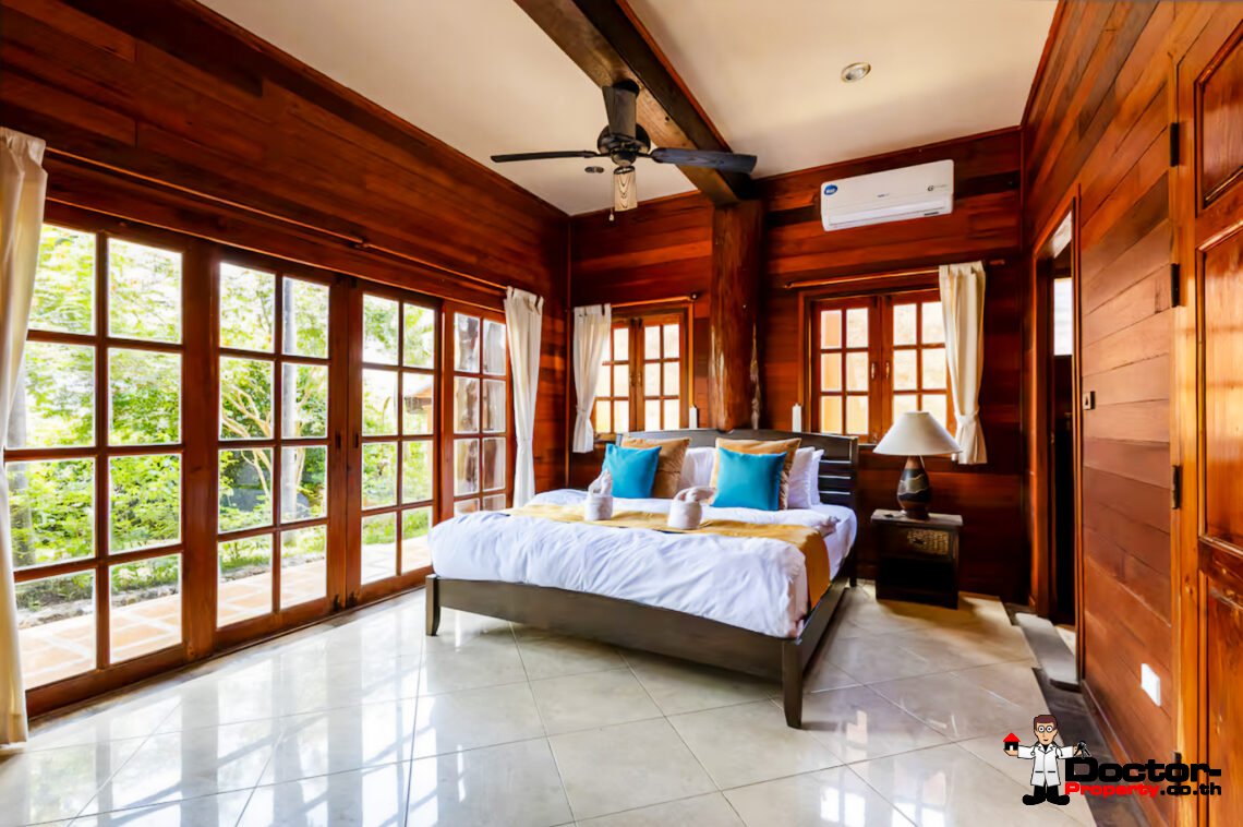 Spacious 4 Bedroom Thai Style Pool Villa in Choeng Mon, Koh Samui – For Sale