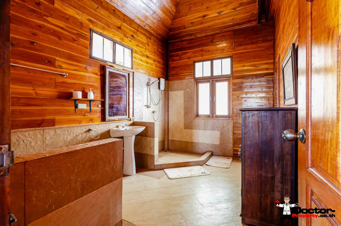 Spacious 4 Bedroom Thai Style Pool Villa in Choeng Mon, Koh Samui – For Sale