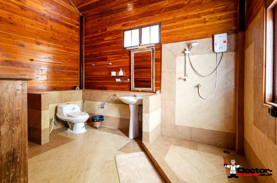 Spacious 4 Bedroom Thai Style Pool Villa in Choeng Mon, Koh Samui – For Sale